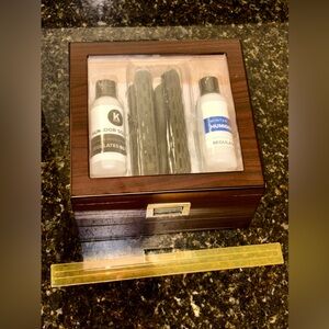 Klaro Humidor Solution Set with Black Accessories - Winter + Dry Solutions